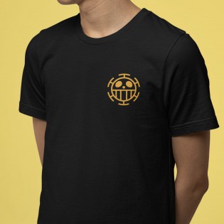 Trafalgar Law Kalp Korsanları Ön - Arka Baskılı Tişört Trafalgar Law Kalp Korsanları Ön - Arka Baskılı Tişört
